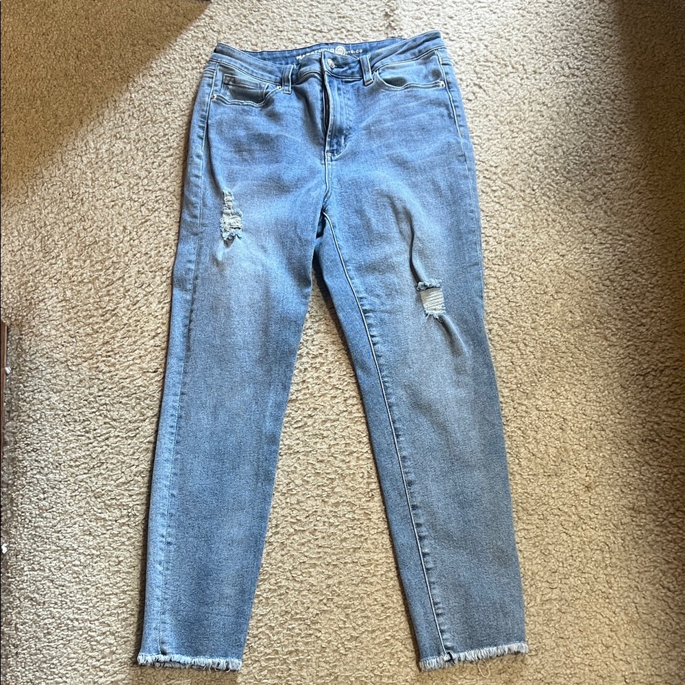 Max Studio Light Blue Distressed Ankle Jeans
